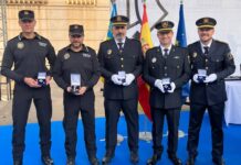 Cinco agentes de la Policía Local de Monóvar reciben distinciones de la Generalitat por su labor ejemplar
