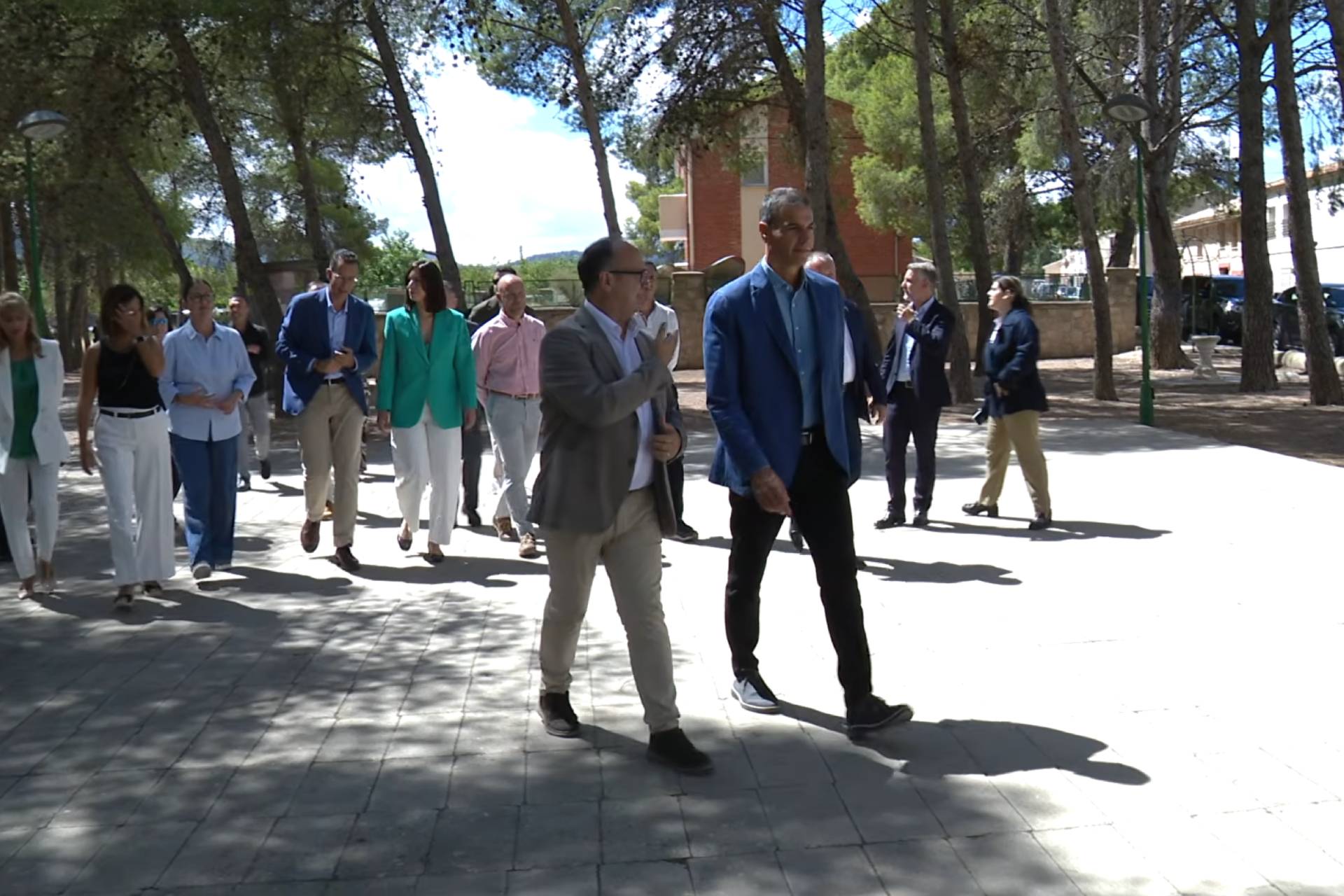 pedro-s-nchez-visita-el-espacio-memorialista-del-fond-de-mon-var